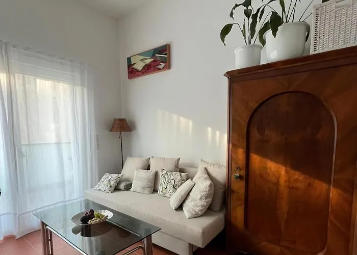 With Mediterranean Charm Daire *